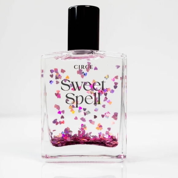 Circe boutique Sweet Spell body oil! - Picture 2 of 3